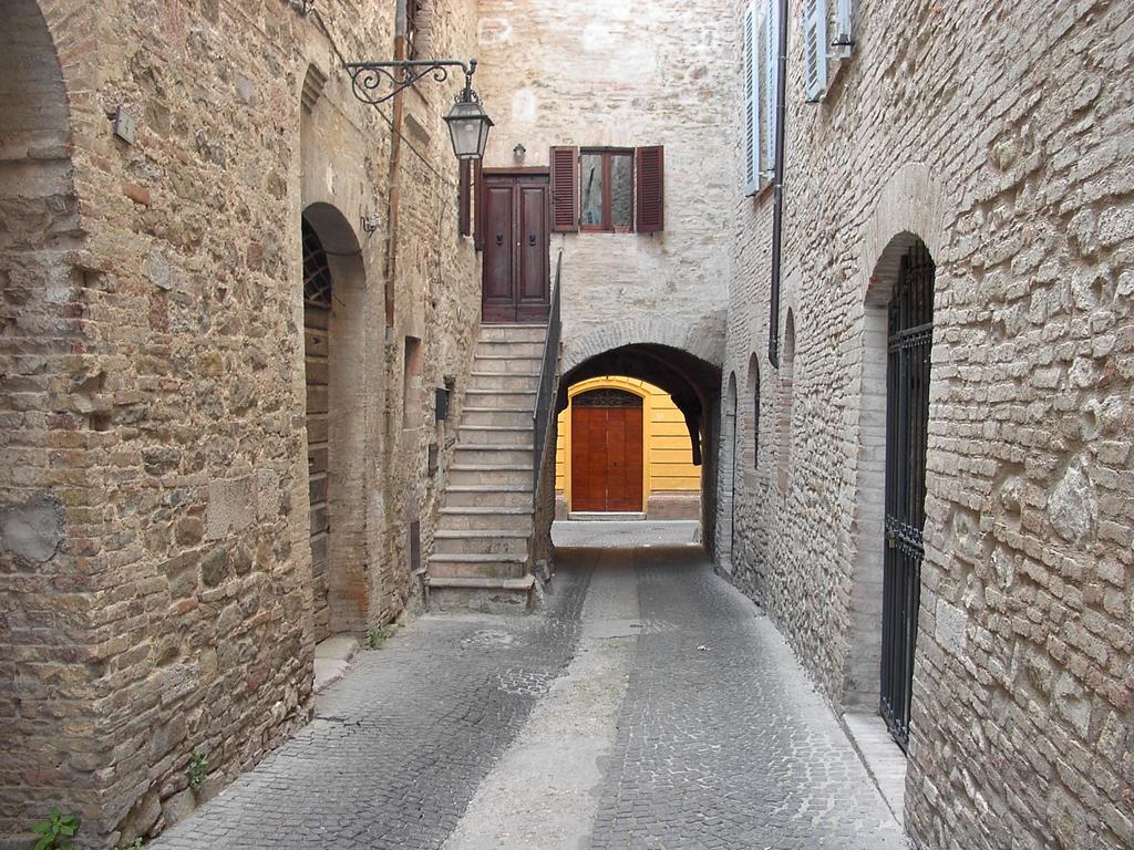 Hotel Palazzo Brunamonti Bevagna Exterior foto