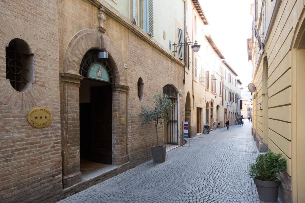 Hotel Palazzo Brunamonti Bevagna Exterior foto