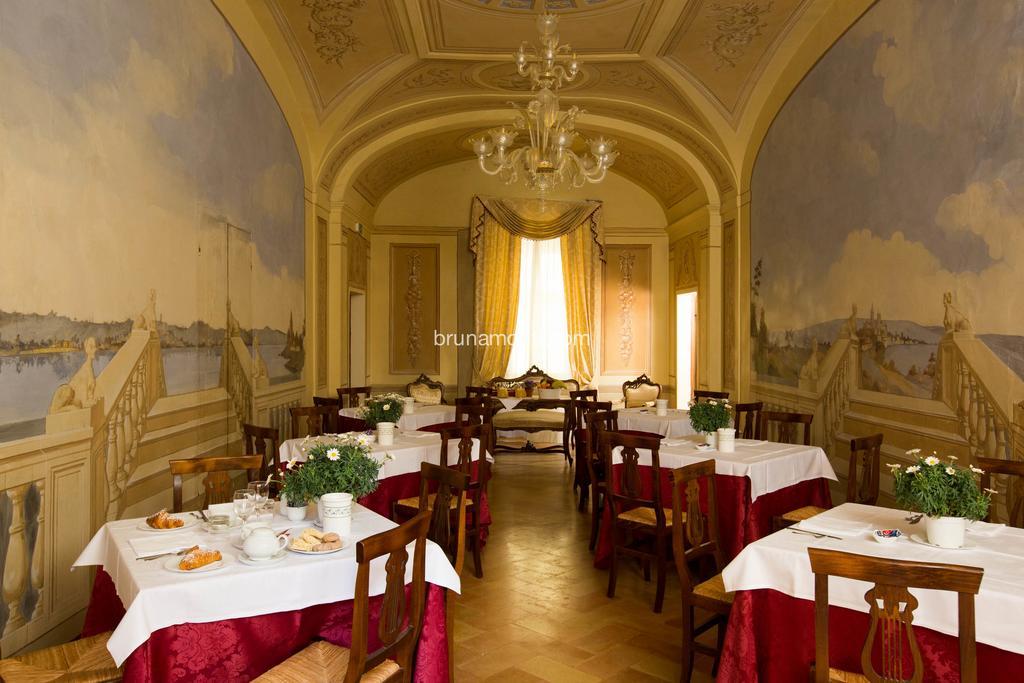 Hotel Palazzo Brunamonti Bevagna Exterior foto